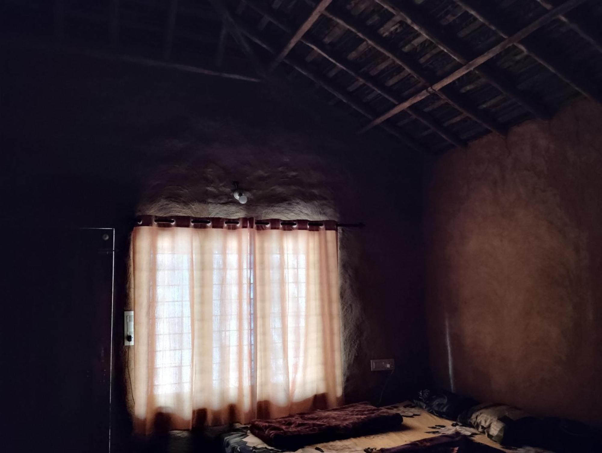 Cosmic Mud House Kanthalloor المظهر الخارجي الصورة