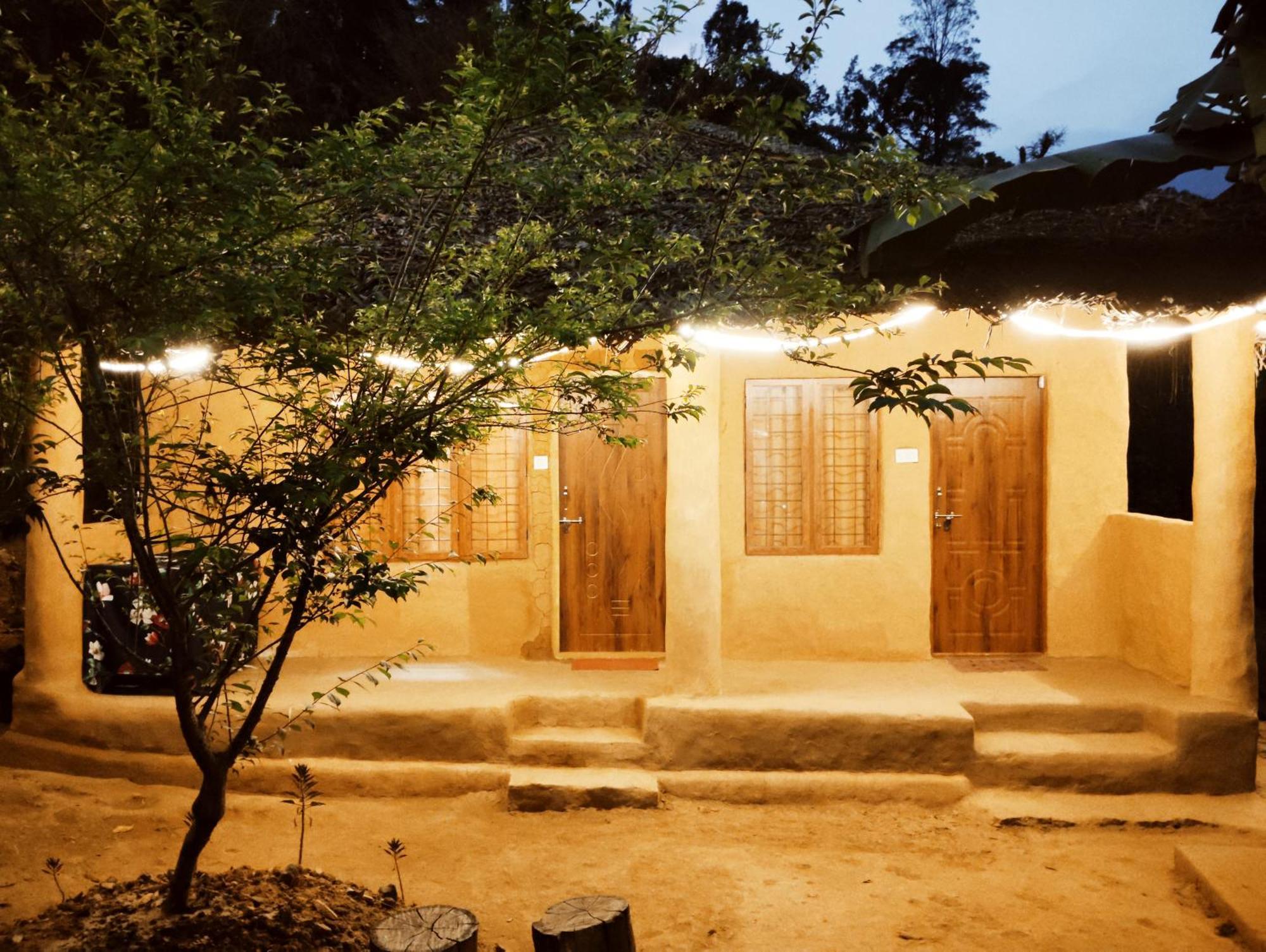 Cosmic Mud House Kanthalloor المظهر الخارجي الصورة