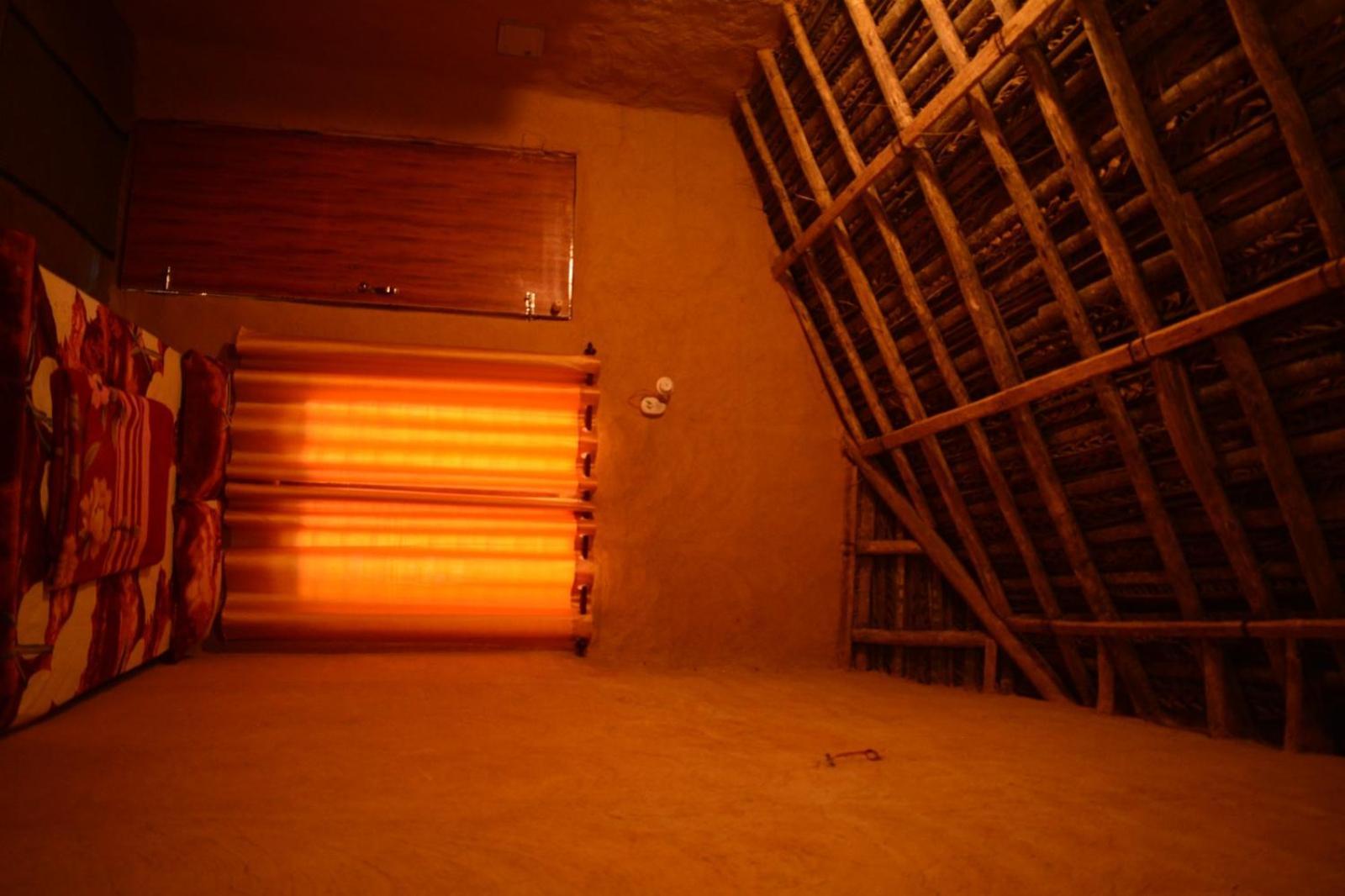 Cosmic Mud House Kanthalloor المظهر الخارجي الصورة