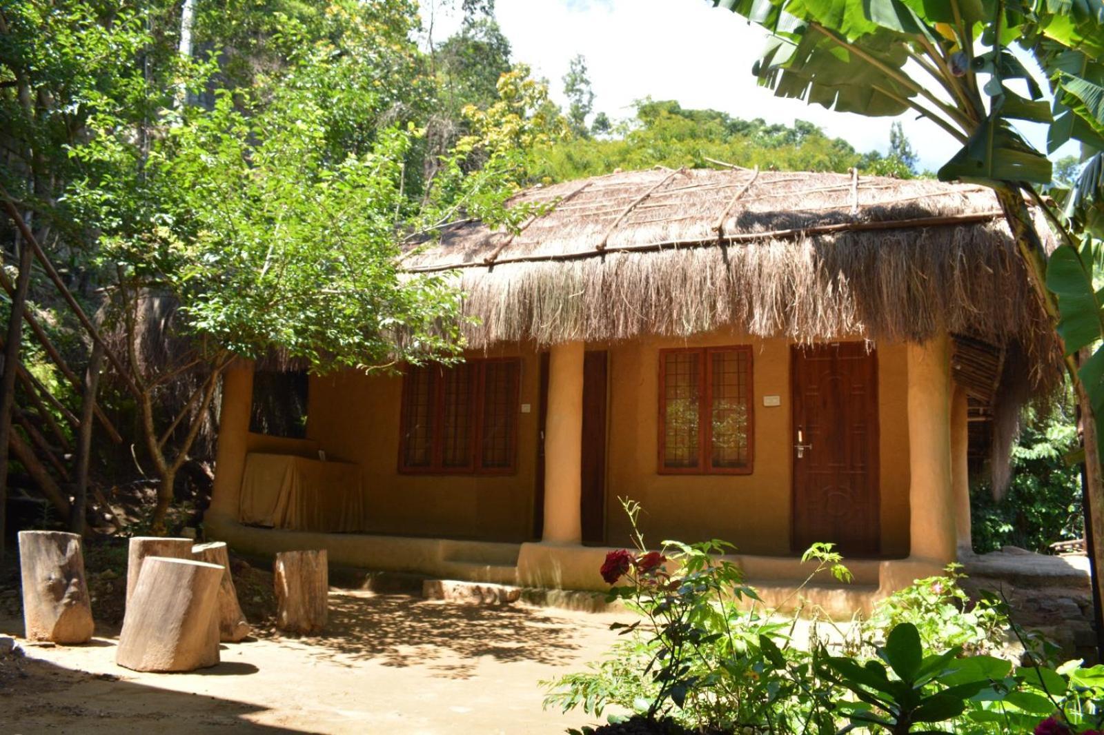 Cosmic Mud House Kanthalloor المظهر الخارجي الصورة